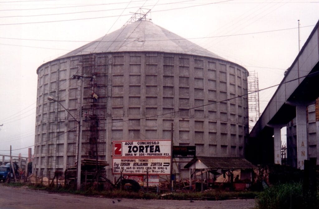 Construção de concresilo para o cliente AGTL em Paranaguá/PR