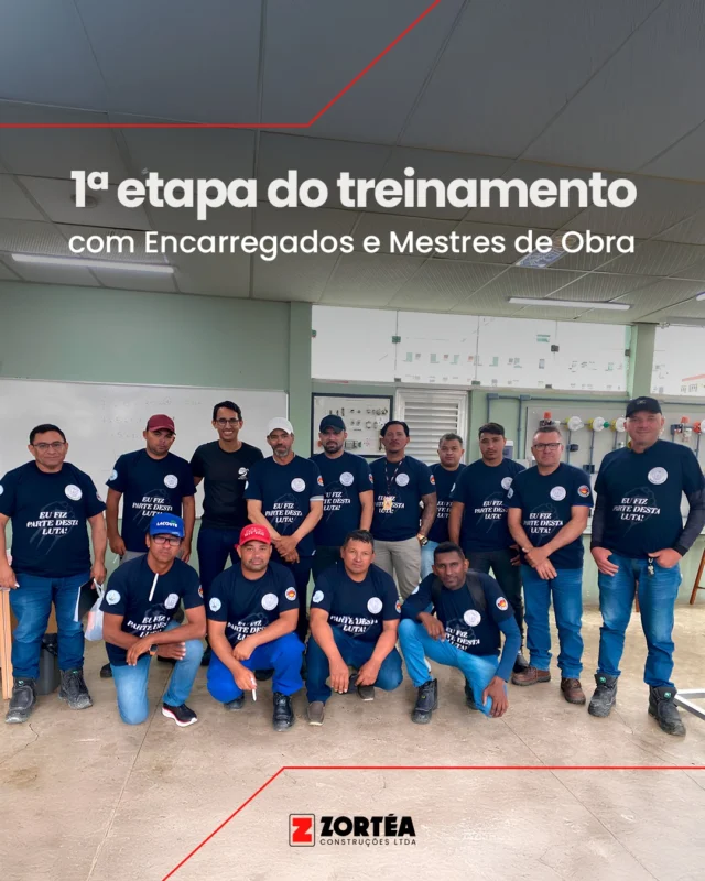 Na segunda quinzena de janeiro, realizamos em Santos/SP a 1ª etapa do treinamento para Encarregados e Mestres de Obras, em parceria com o CTPE (Centro Técnico de Especialização Profissional).O programa foi desenvolvido para fortalecer competências técnicas, gerenciais e comportamentais, essenciais para uma gestão de obras mais eficiente e estratégica.Ao longo do treinamento, os participantes aprofundaram conhecimentos em interpretação de projetos, matemática aplicada, liderança, planejamento e controle de produtividade, com foco direto em eficiência operacional e melhoria contínua dos resultados.Investir em capacitação é investir em processos mais sólidos, equipes mais preparadas e obras conduzidas com excelência.#ZortéaConstruções #GestãoDeObras  #DesenvolvimentoProfissional #EficiênciaOperacional #Liderança #Obras #Gestão